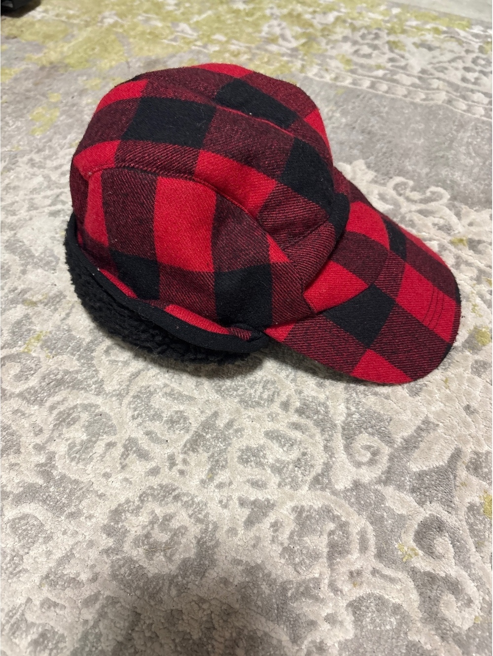 Eddie Bauer hadlock cap. L/xl. Ear flaps. Gorp cabin woods. Plaid flap